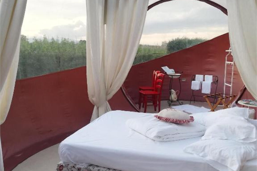 Analisi dei Vantaggi e Svantaggi di 'Glamping sky Bubble di Cascina la Commenda'