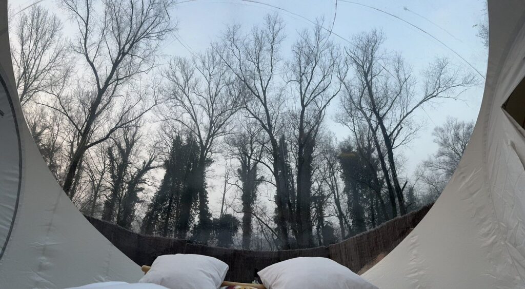 Analisi dei Vantaggi e Svantaggi di 'Nomading Camp Milano'